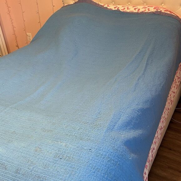 Vintage Satin Edge Blanket Bedspread Blue Waffle Weave Full Size 84 X 86 Soft - Picture 11 of 12